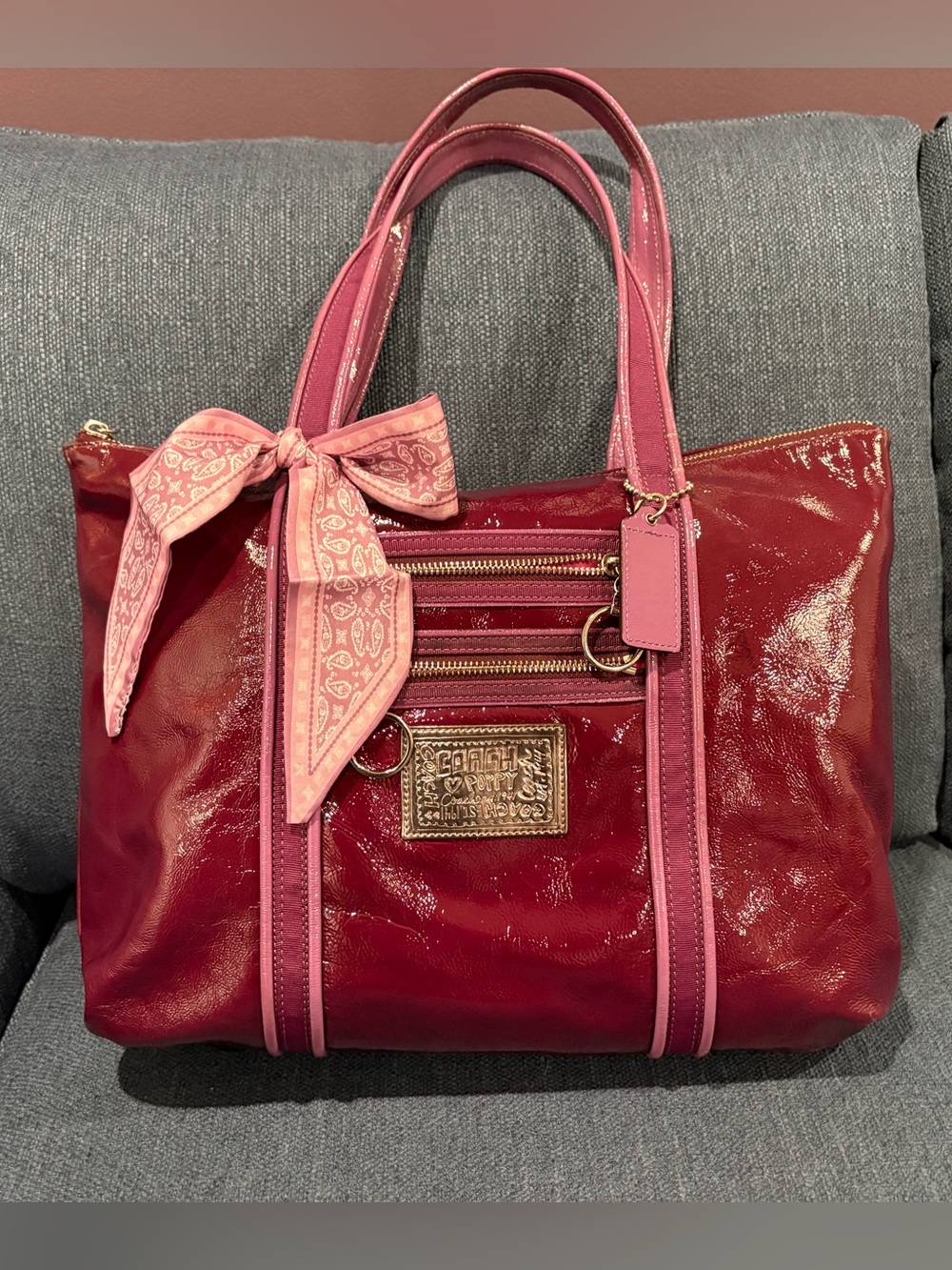 Coach Poppy Patent Leather Tote Bag Style 13836 Purple Pink Gold Hardware